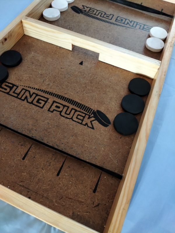 ⁦لعبة Sling Puck الحجم الكبير⁩ - الصورة ⁦3⁩
